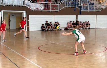 Powiatowe Igrzyska Dzieci w piłce ręcznej, w kategorii chłopc&oacute;w i dziewcząt w  Sztumie 26