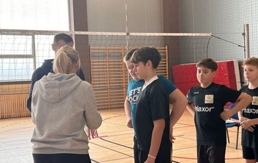 Powiatowe Igrzyska Dzieci w Piłce statkowej 4-ki&rdquo; w kategorii dziewcząt i chłopc&oacute;w w Sztumie 21