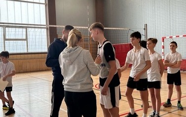 Powiatowe Igrzyska Dzieci w Piłce statkowej 4-ki&rdquo; w kategorii dziewcząt i chłopc&oacute;w w Sztumie 26