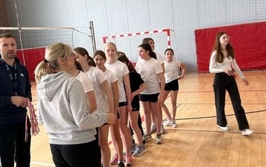 Powiatowe Igrzyska Dzieci w Piłce statkowej 4-ki&rdquo; w kategorii dziewcząt i chłopc&oacute;w w Sztumie 36