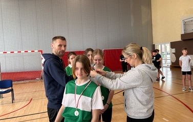 Powiatowe Igrzyska Dzieci w Piłce statkowej 4-ki&rdquo; w kategorii dziewcząt i chłopc&oacute;w w Sztumie 43