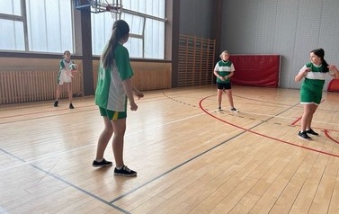 Powiatowe Igrzyska Dzieci w Piłce statkowej 4-ki&rdquo; w kategorii dziewcząt i chłopc&oacute;w w Sztumie 56