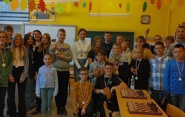 Powiatwoe Igrzyska Dzieci i Młodziezy w Drużynowych Szachach w Myslicach 2