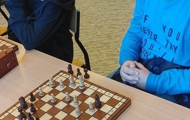 Powiatwoe Igrzyska Dzieci i Młodziezy w Drużynowych Szachach w Myslicach 42