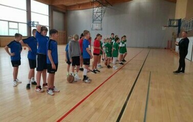Powiatowe Igrzyska Dzieci w Koszyk&oacute;wce 3x3 w kategorii dziewcząt i chłopc&oacute;w 13