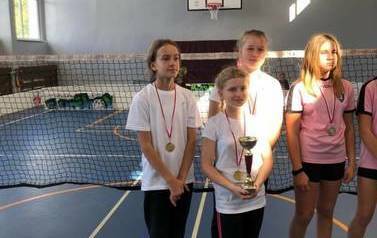 12.10.2022 r. - Powiawtowe Igrzyska dzieci i Młodzieży w Drużynowym Badminton w Mikołajkach Pomorskich 4