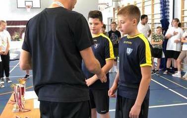 12.10.2022 r. - Powiawtowe Igrzyska dzieci i Młodzieży w Drużynowym Badminton w Mikołajkach Pomorskich 6