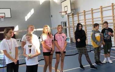 12.10.2022 r. - Powiawtowe Igrzyska dzieci i Młodzieży w Drużynowym Badminton w Mikołajkach Pomorskich 7