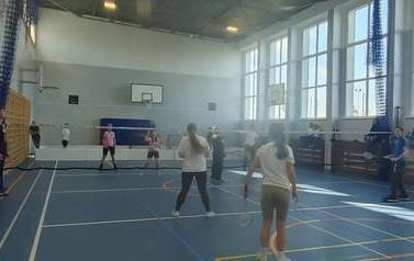 12.10.2022 r. - Powiawtowe Igrzyska dzieci i Młodzieży w Drużynowym Badminton w Mikołajkach Pomorskich 14