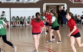 Powiatowe Igrzyska Dzieci w Koszyk&oacute;wce w kategorii dziewcząt i chłopc&oacute;w, w Sztumie 18