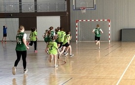 Powiatowe Igrzyska Dzieci w Koszyk&oacute;wce w kategorii dziewcząt i chłopc&oacute;w, w Sztumie 43