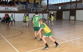 Powiatowe Igrzyska Dzieci w Koszyk&oacute;wce w kategorii dziewcząt i chłopc&oacute;w, w Sztumie 48