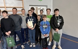 Powiatowe Igrzyska Młodzieży w Piłce Siatkowej w kategorii dziewcząt i chłopc&oacute;w w Mikołajkach Pomorskich 2