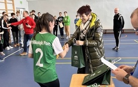 Powiatowe Igrzyska Młodzieży w Piłce Siatkowej w kategorii dziewcząt i chłopc&oacute;w w Mikołajkach Pomorskich 8
