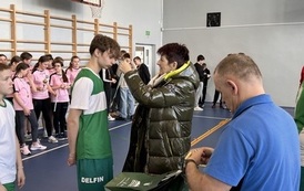 Powiatowe Igrzyska Młodzieży w Piłce Siatkowej w kategorii dziewcząt i chłopc&oacute;w w Mikołajkach Pomorskich 13
