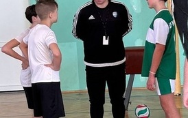 P&oacute;łfinał Wojewodzkich  Igrzysk Dzieci w Piłkce siatkowej w Sadlinkach 9