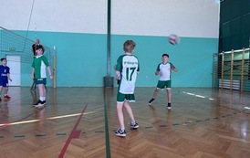 P&oacute;łfinał Wojewodzkich  Igrzysk Dzieci w Piłkce siatkowej w Sadlinkach 10