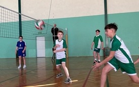 P&oacute;łfinał Wojewodzkich  Igrzysk Dzieci w Piłkce siatkowej w Sadlinkach 11