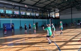 P&oacute;łfinał Wojewodzkich  Igrzysk Dzieci w Piłkce siatkowej w Sadlinkach 14