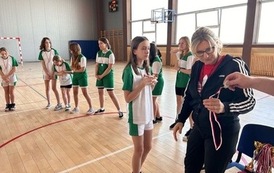 Powiatowe Igrzyska Dzieci w piłce ręcznej, w kategorii chłopc&oacute;w i dziewcząt w  Sztumie 8