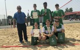 Powiatowe Igrzyska Młodzieży w Piłce Siatkowej Plażowej w Mikołajkach Pomorskich 10