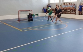 Powiatowe Igrzyska Młodzieży w kategorii dziewcząt i chłopc&oacute;w w Unihokeju 46