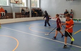 Powiatowe Igrzysk Dzieci w kategorii dziewcząt i chłopc&oacute;w w Unihokeju 48