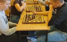 Powiatwoe Igrzyska Dzieci i Młodziezy w Drużynowych Szachach w Myslicach 38