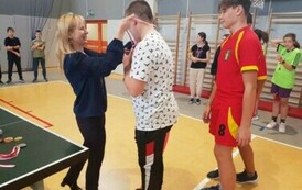 Powiatowe Igrzyska Młodzieży w Drużynowym Turnieju Tenisa Stołowego w  Gościszewie 2