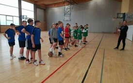 Powiatowe Igrzyska Dzieci w Koszyk&oacute;wce 3x3 w kategorii dziewcząt i chłopc&oacute;w 1