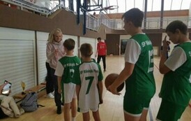 Powiatowe Igrzyska Dzieci w Koszyk&oacute;wce 3x3 w kategorii dziewcząt i chłopc&oacute;w 15
